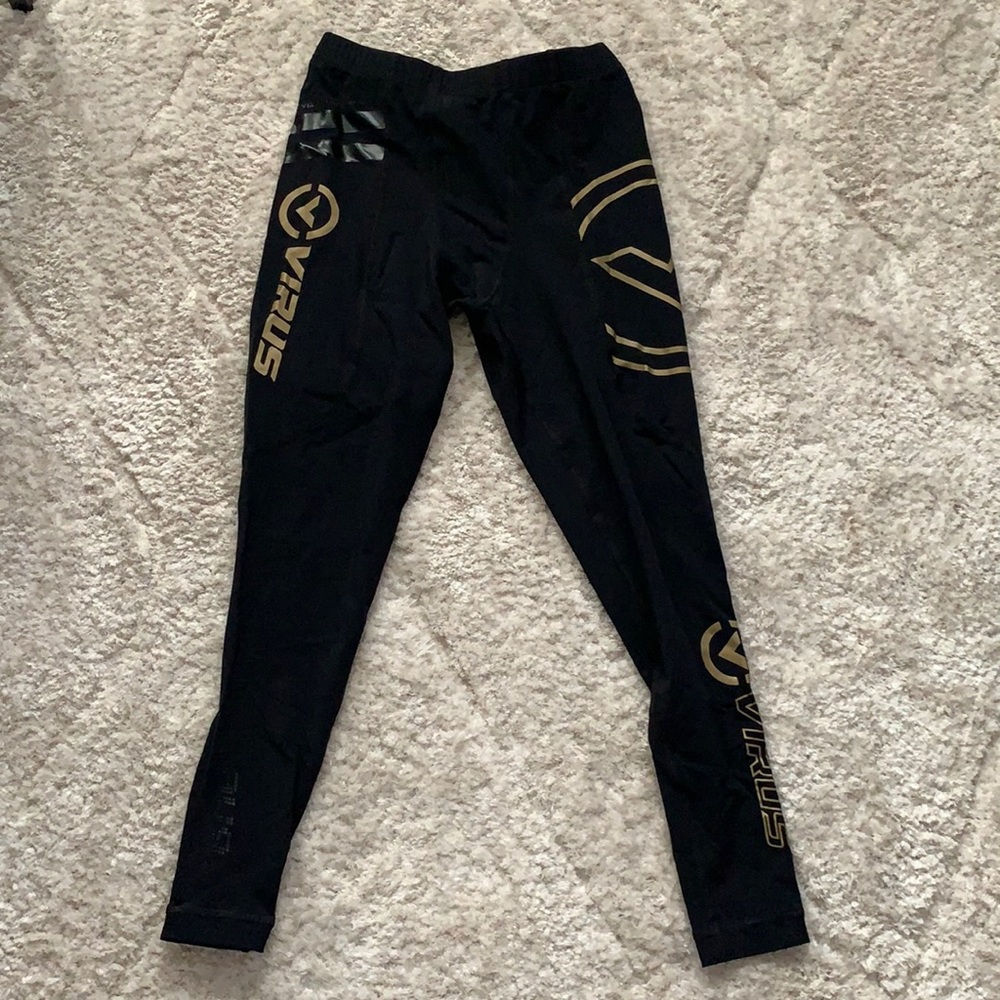 Virus Performance Leggings Sz Med